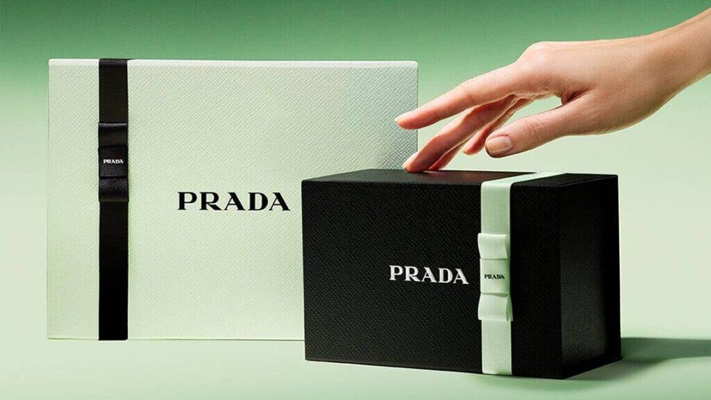 Luxury Packaging Accessories_Prada Beauty Gift Packaging Belly Band Retail Boxes