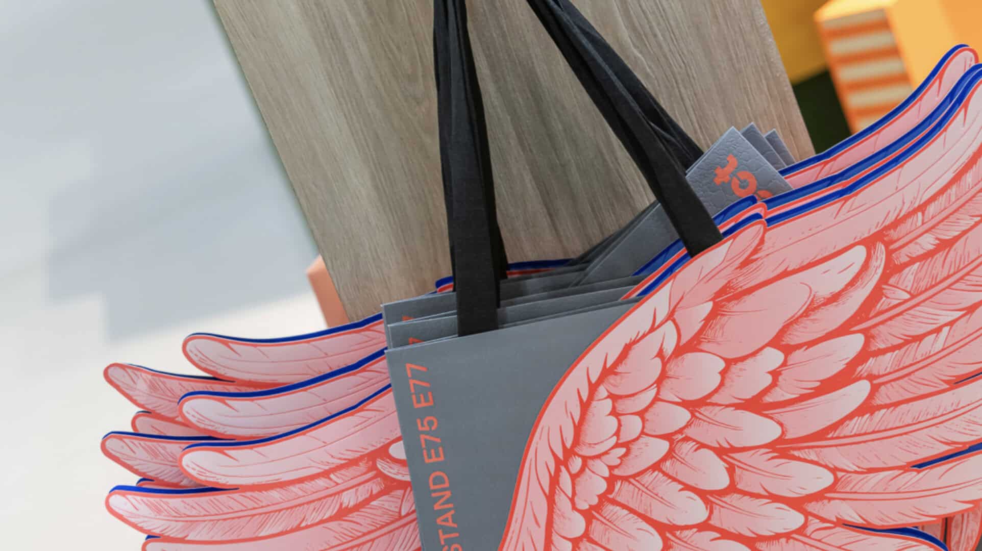 Packaging Première Milan winged bag idp direct luxury packaging