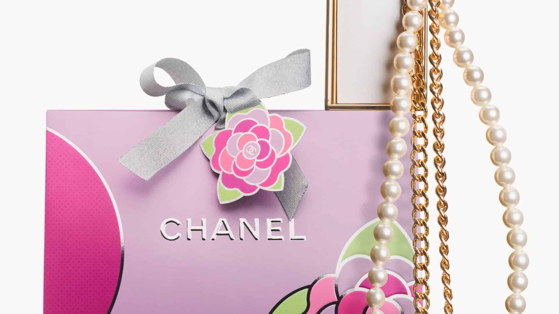 mother's day packaging CHANEL luxury giftbag unboxing